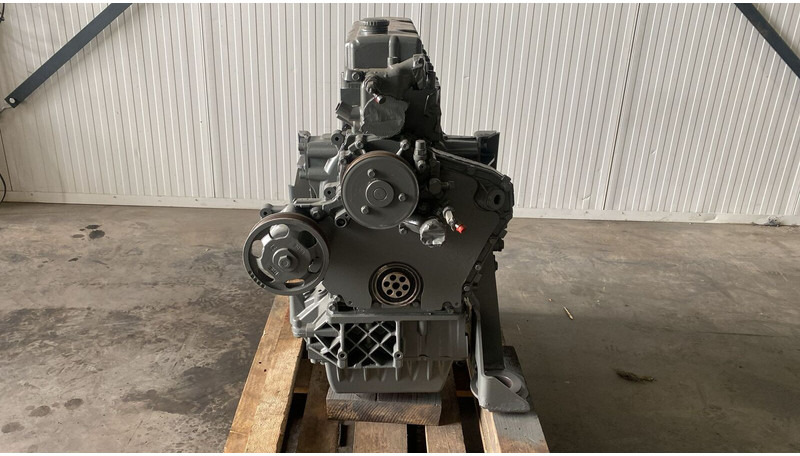 Liebherr D834 A7 - Motor: 5 kép. Liebherr D834 A7 - Motor: 5 kép.