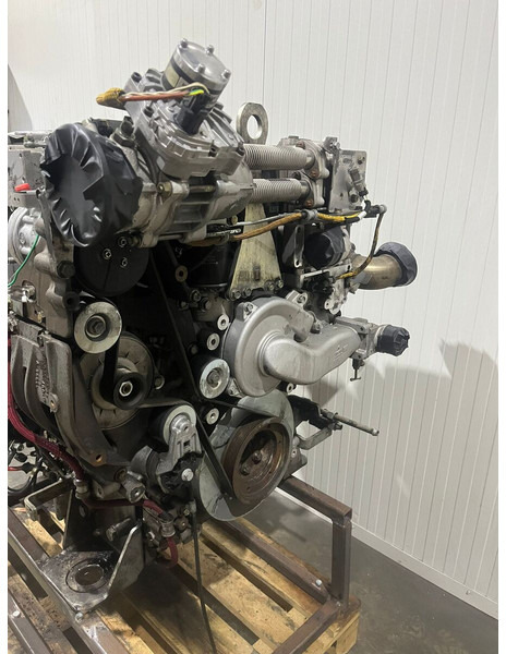 Liebherr D934 A7 - Motor: 2 kép. Liebherr D934 A7 - Motor: 2 kép.