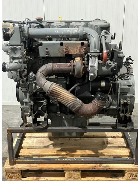 Liebherr D934 L A6 - Motor: 4 kép. Liebherr D934 L A6 - Motor: 4 kép.
