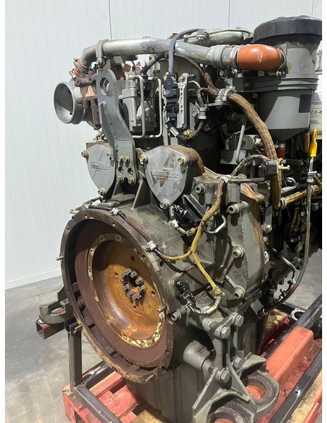 Liebherr D936 A7 - Motor: 2 kép. Liebherr D936 A7 - Motor: 2 kép.