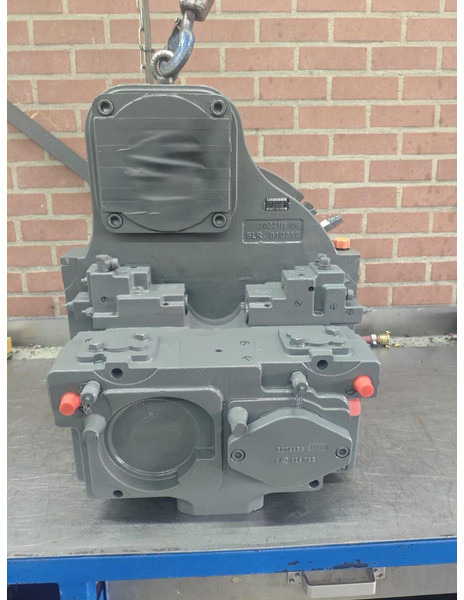 Liebherr DPVP O 108 Pump - Hidraulikus szivattyú: 3 kép. Liebherr DPVP O 108 Pump - Hidraulikus szivattyú: 3 kép.
