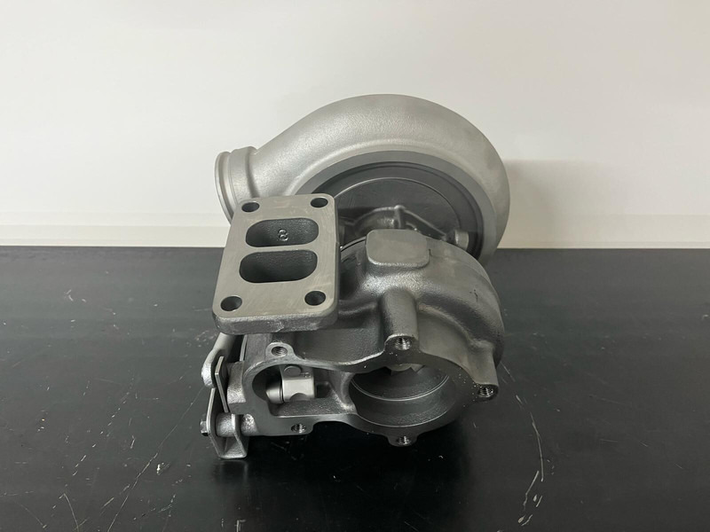 Liebherr LH60, R946, R950 - Turbó: 3 kép. Liebherr LH60, R946, R950 - Turbó: 3 kép.