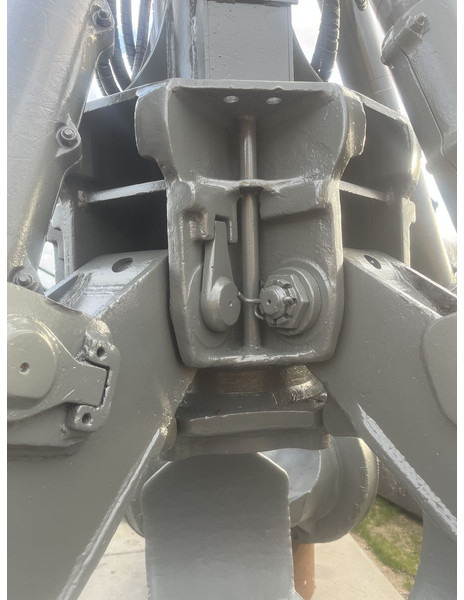 Liebherr Liebherr Poliep Grijper Greifer Poliepgrijper polyp grapple GM - Polip kanál - Építőipari gépek: 3 kép. Liebherr Liebherr Poliep Grijper Greifer Poliepgrijper polyp grapple GM - Polip kanál - Építőipari gépek: 3 kép.