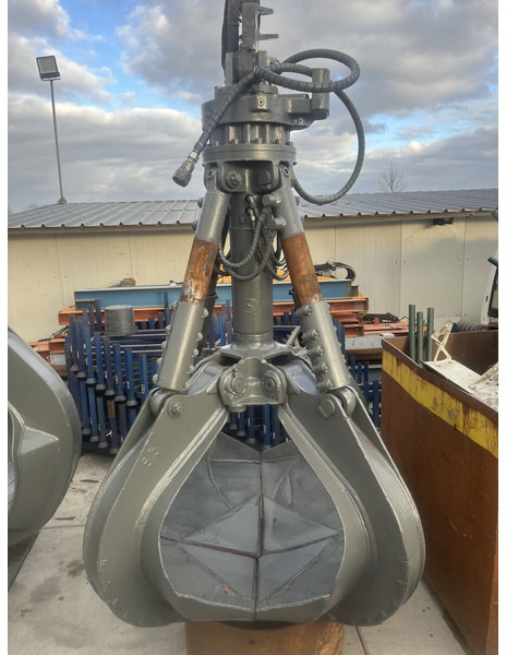 Liebherr Orange Peel Grapple Grijper Polyp Poliep GM - Polip kanál - Építőipari gépek: 2 kép. Liebherr Orange Peel Grapple Grijper Polyp Poliep GM - Polip kanál - Építőipari gépek: 2 kép.