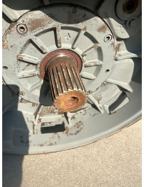 Liebherr Pomp PVG 351 C 395, MKA 350 C 074 - Hidraulika: 3 kép. Liebherr Pomp PVG 351 C 395, MKA 350 C 074 - Hidraulika: 3 kép.