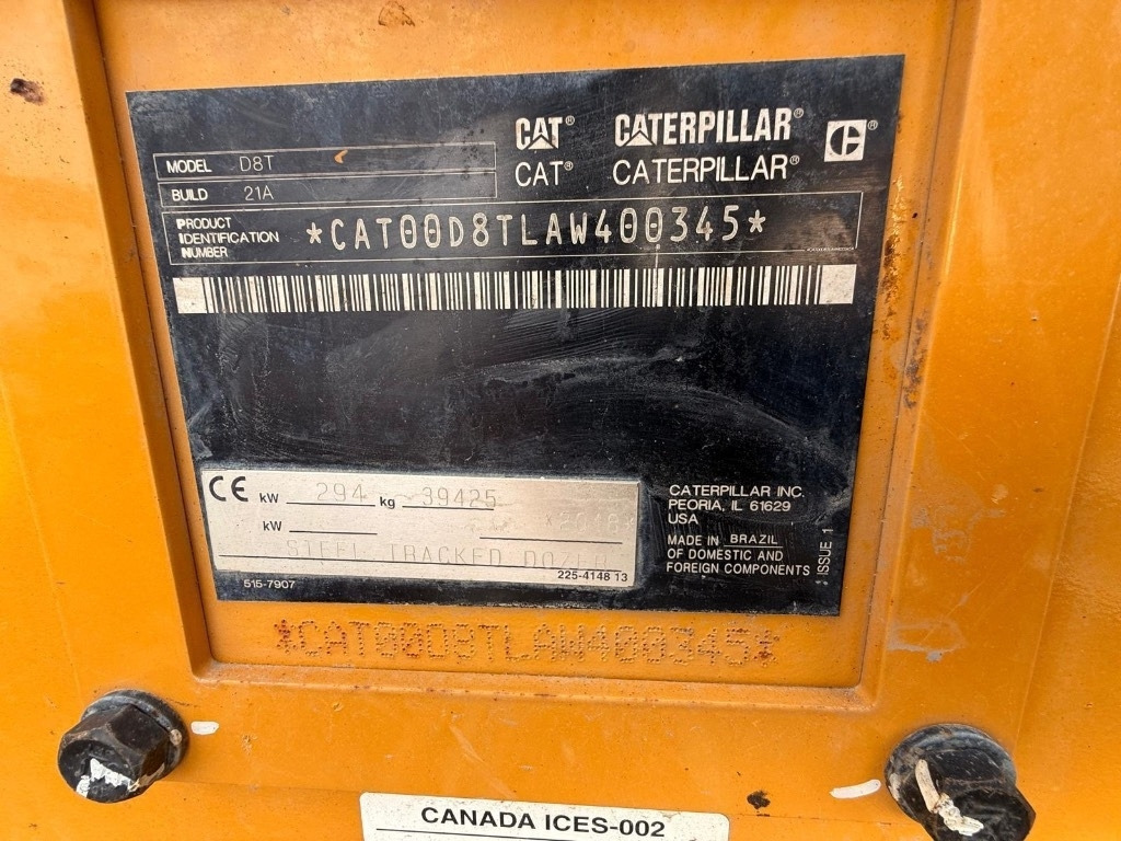 Buldózer CAT D 8 T: 13 kép. Buldózer CAT D 8 T: 13 kép.