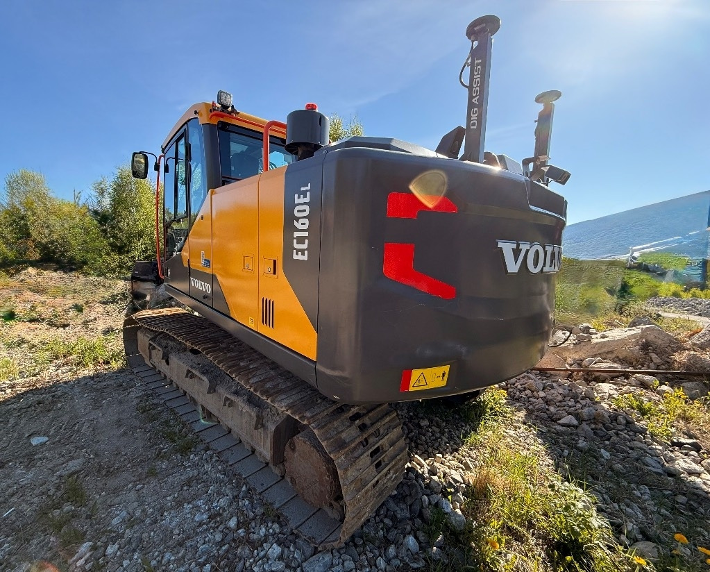 Volvo EC160EL - Lánctalpas kotró: 4 kép. Volvo EC160EL - Lánctalpas kotró: 4 kép.