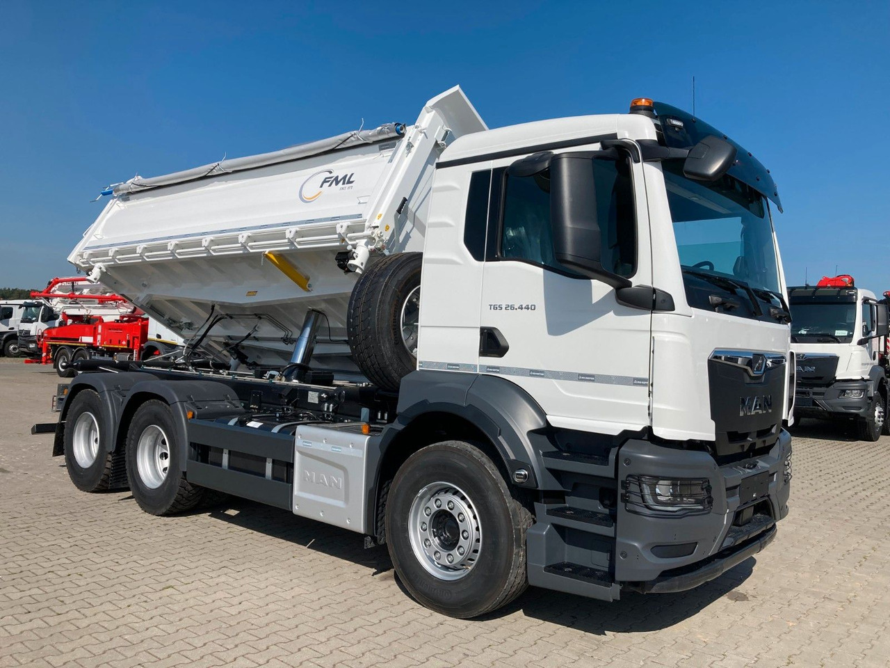 Új Billenőplatós teherautó MAN TGS 26.440 6X4 FML DREISEITENKIPPER  HARDOX: 8 kép.