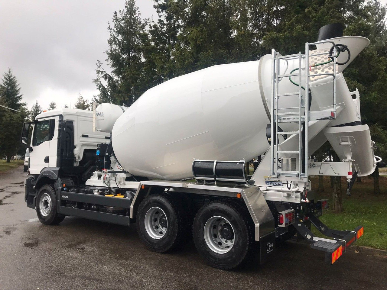 MAN TGS 33.440 6x4 FML 8 M3 - Betonmixer: 4 kép. MAN TGS 33.440 6x4 FML 8 M3 - Betonmixer: 4 kép.
