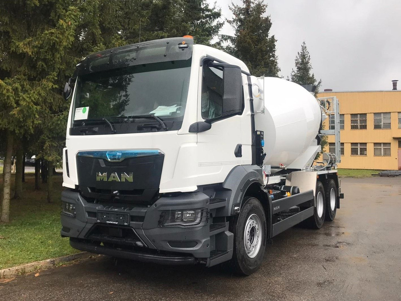 MAN TGS 33.440 6x4 FML 8 M3 - Betonmixer: 2 kép. MAN TGS 33.440 6x4 FML 8 M3 - Betonmixer: 2 kép.