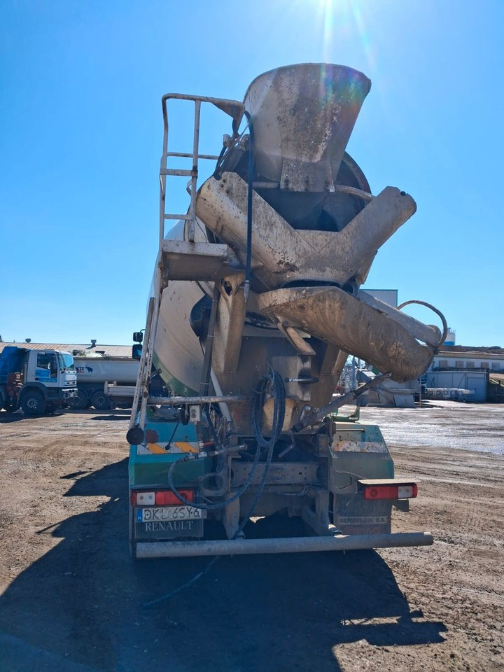 Renault KERAX 370 BARYVAL 10 M3 - Betonmixer: 5 kép. Renault KERAX 370 BARYVAL 10 M3 - Betonmixer: 5 kép.