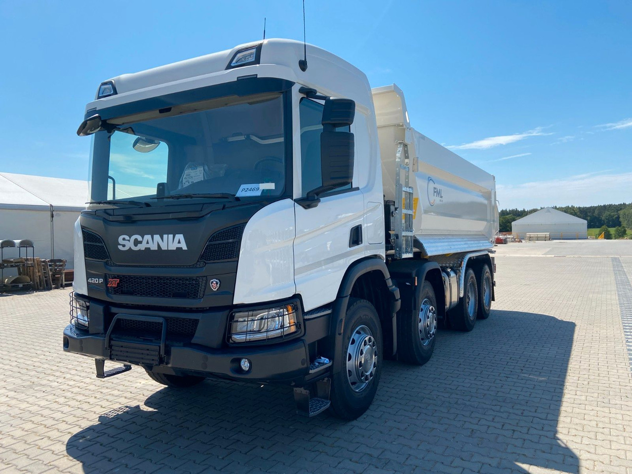 Scania P420 8x4 FML KIPPER - Billenőplatós teherautó: 2 kép. Scania P420 8x4 FML KIPPER - Billenőplatós teherautó: 2 kép.