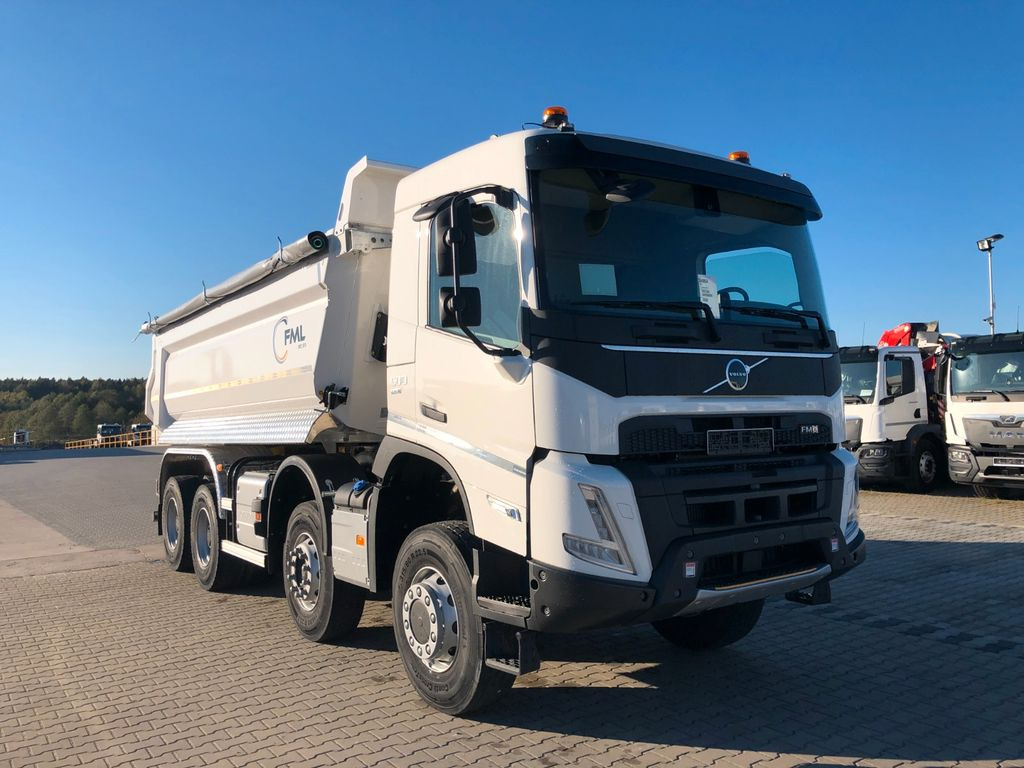 Volvo FMX 500 GSR 8x6 FML KIPPER - Billenőplatós teherautó: 1 kép. Volvo FMX 500 GSR 8x6 FML KIPPER - Billenőplatós teherautó: 1 kép.