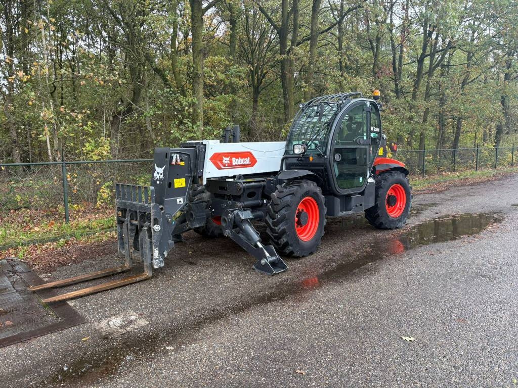 Bobcat T 41.140 SLP  - Teleszkópos rakodó: 1 kép. Bobcat T 41.140 SLP  - Teleszkópos rakodó: 1 kép.