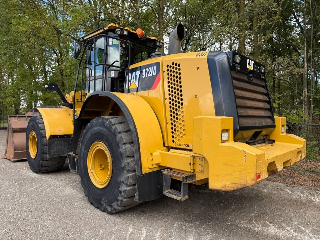 CAT 972 M - Gumikerekes homlokrakodó: 3 kép. CAT 972 M - Gumikerekes homlokrakodó: 3 kép.