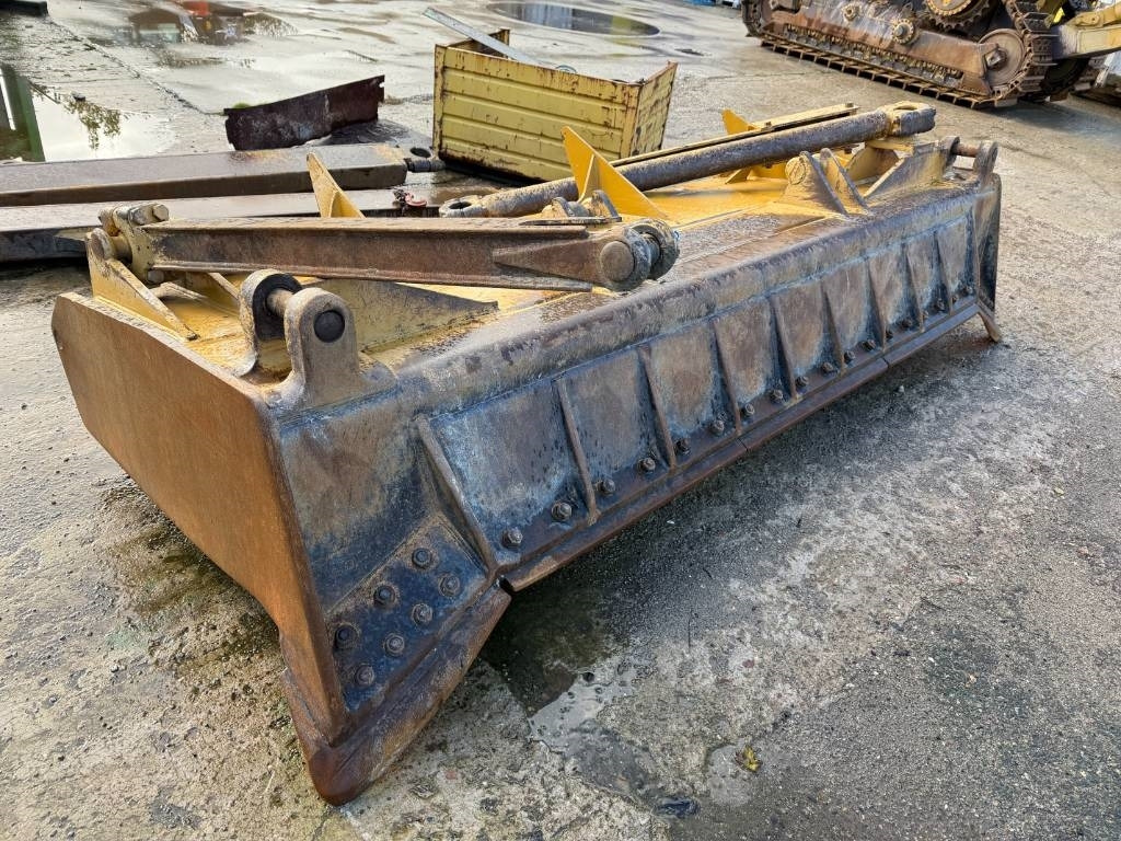 CAT D7R XR CE / LOW HOURS / TOP CONDITION - Buldózer: 2 kép. CAT D7R XR CE / LOW HOURS / TOP CONDITION - Buldózer: 2 kép.