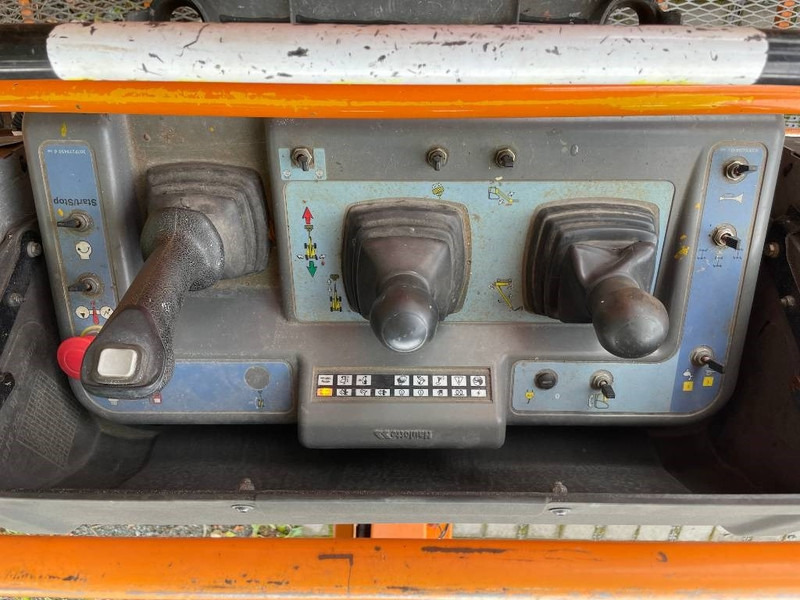 Haulotte HT 23 RTJ - Teleszkópos emelő: 5 kép. Haulotte HT 23 RTJ - Teleszkópos emelő: 5 kép.