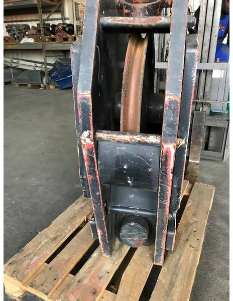 Liebherr 30t. Hook block 1-sheave 23mm - Rakodódaru - Építőipari gépek: 3 kép. Liebherr 30t. Hook block 1-sheave 23mm - Rakodódaru - Építőipari gépek: 3 kép.