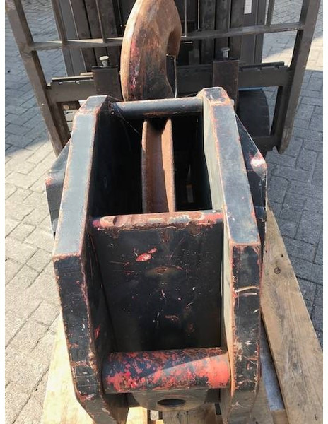 Liebherr 30t. Hook block 1-sheave 23mm - Rakodódaru - Építőipari gépek: 5 kép. Liebherr 30t. Hook block 1-sheave 23mm - Rakodódaru - Építőipari gépek: 5 kép.