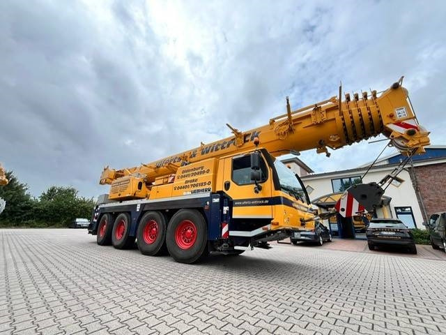 Liebherr LTM 1070-4.2 - Terepjáró autódaru: 3 kép. Liebherr LTM 1070-4.2 - Terepjáró autódaru: 3 kép.