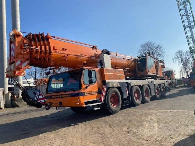 Liebherr LTM 1250-5.1 - Terepjáró autódaru: 4 kép. Liebherr LTM 1250-5.1 - Terepjáró autódaru: 4 kép.