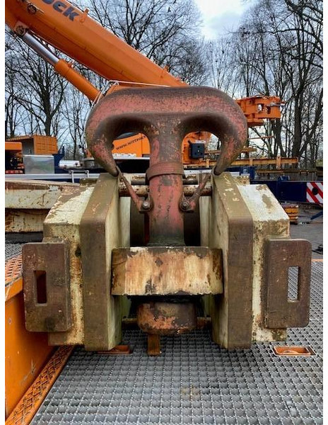 Terex Demag 160t Hackenflasche - Rakodódaru - Építőipari gépek: 2 kép. Terex Demag 160t Hackenflasche - Rakodódaru - Építőipari gépek: 2 kép.
