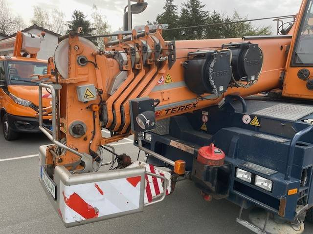 Terex Demag AC 40-1 - Terepjáró autódaru: 4 kép. Terex Demag AC 40-1 - Terepjáró autódaru: 4 kép.