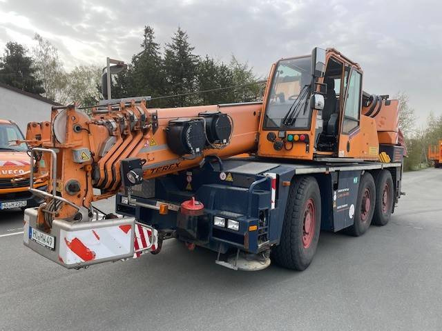 Terex Demag AC 40-1 - Terepjáró autódaru: 2 kép. Terex Demag AC 40-1 - Terepjáró autódaru: 2 kép.