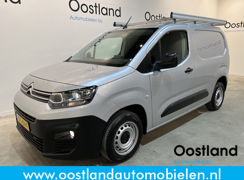 Citroën Berlingo 1.5 BlueHDI Club / Euro 6 / Airco / Cruise Control / CarPlay / Trekhaak / Imperiaal / 72.000 KM !! - Kis furgon: 1 kép. Citroën Berlingo 1.5 BlueHDI Club / Euro 6 / Airco / Cruise Control / CarPlay / Trekhaak / Imperiaal / 72.000 KM !! - Kis furgon: 1 kép.