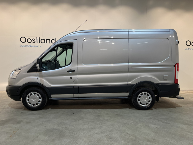 Ford Transit 350 2.0 TDCI L2H2 Trend 130 PK Automaat Servicebus / Sortimo Inrichting / Euro 6 / Airco / Cruise Control / Camera / 3-Zits / 83.500 KM !! - Furgon: 5 kép. Ford Transit 350 2.0 TDCI L2H2 Trend 130 PK Automaat Servicebus / Sortimo Inrichting / Euro 6 / Airco / Cruise Control / Camera / 3-Zits / 83.500 KM !! - Furgon: 5 kép.