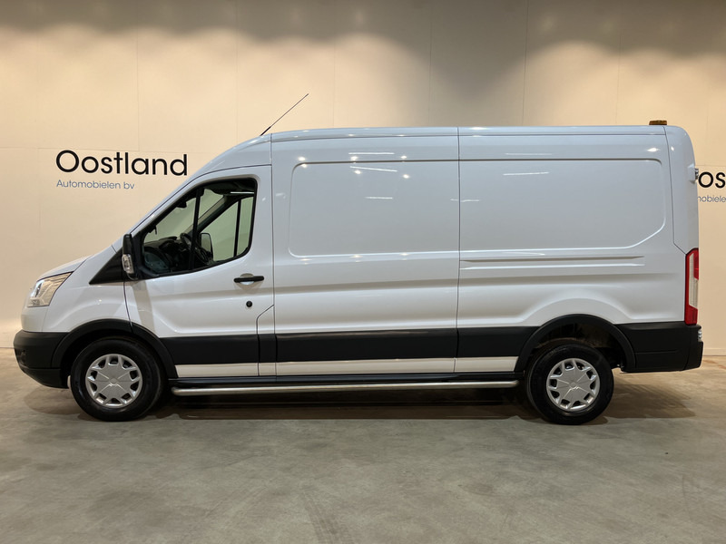 Ford Transit 350 2.0 TDCI L3H2 Trend 130 PK / Euro 6 / 220V / Airco / Cruise Control / Trekhaak / Camera - Furgon: 4 kép. Ford Transit 350 2.0 TDCI L3H2 Trend 130 PK / Euro 6 / 220V / Airco / Cruise Control / Trekhaak / Camera - Furgon: 4 kép.