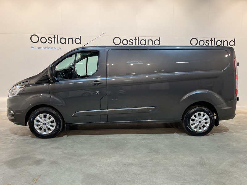 Ford Transit Custom 2.0 TDCI L2H1 Limited 130 PK / Euro 6 / Airco / Cruise Control / CarPlay / PDC / Navigatie / 3-Zits / 16.200 KM !! / BPM VRIJ !! - Kis furgon: 4 kép. Ford Transit Custom 2.0 TDCI L2H1 Limited 130 PK / Euro 6 / Airco / Cruise Control / CarPlay / PDC / Navigatie / 3-Zits / 16.200 KM !! / BPM VRIJ !! - Kis furgon: 4 kép.