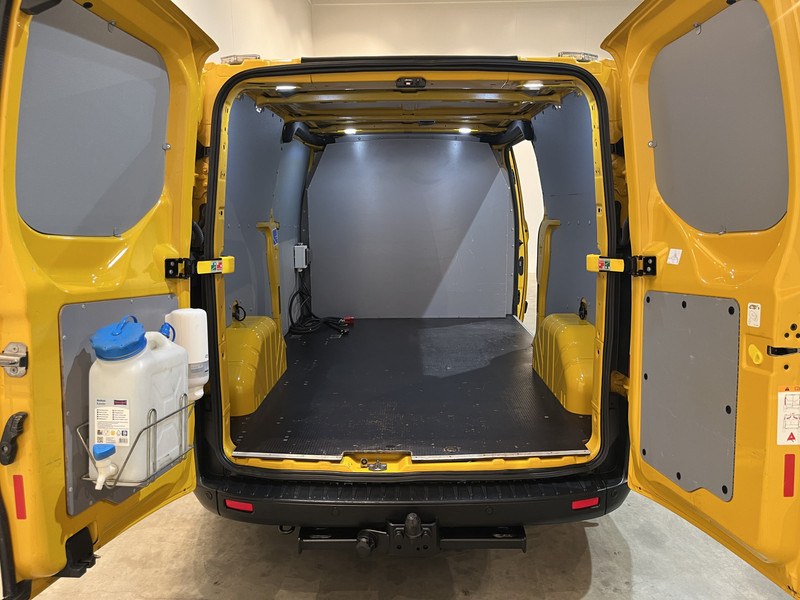 Ford Transit Custom 340 2.0 TDCI L2H1 Trend 130 PK / Euro 6 / Airco / Cruise Control / PDC / Trekhaak - Kis furgon: 5 kép. Ford Transit Custom 340 2.0 TDCI L2H1 Trend 130 PK / Euro 6 / Airco / Cruise Control / PDC / Trekhaak - Kis furgon: 5 kép.