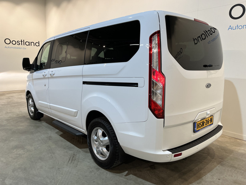 Ford Transit Custom Tourneo PHEV Titanium 130 PK Automaat 8 Persoons / 2x Schuifdeur / Euro 6 / CarPlay / Camera / Airco / Cruise Control / LMV / Navigatie / Klep / 14.000 KM !! - Autó: 5 kép. Ford Transit Custom Tourneo PHEV Titanium 130 PK Automaat 8 Persoons / 2x Schuifdeur / Euro 6 / CarPlay / Camera / Airco / Cruise Control / LMV / Navigatie / Klep / 14.000 KM !! - Autó: 5 kép.