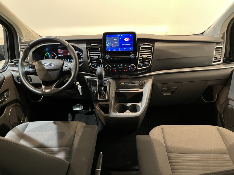Ford Transit Custom Tourneo PHEV Titanium 130 PK Automaat 8 Persoons / 2x Schuifdeur / Euro 6 / CarPlay / Camera / Airco / Cruise Control / LMV / Navigatie / Klep / 14.000 KM !! - Autó: 3 kép. Ford Transit Custom Tourneo PHEV Titanium 130 PK Automaat 8 Persoons / 2x Schuifdeur / Euro 6 / CarPlay / Camera / Airco / Cruise Control / LMV / Navigatie / Klep / 14.000 KM !! - Autó: 3 kép.