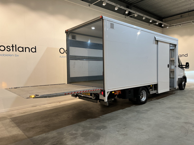 Iveco 70C18 3.0 Automaat Bakwagen / Dhollandia Laadklep / Euro 6 / Luchtvering / Airco / Camera / Cruise Control - Dobozos felépítményű teherautó: 2 kép. Iveco 70C18 3.0 Automaat Bakwagen / Dhollandia Laadklep / Euro 6 / Luchtvering / Airco / Camera / Cruise Control - Dobozos felépítményű teherautó: 2 kép.