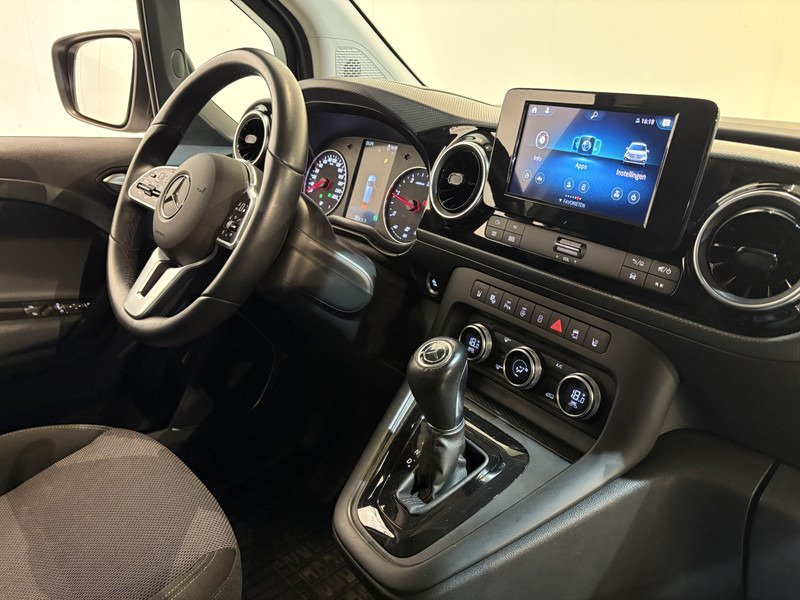 Mercedes-Benz Citan 112 CDI L2 Pro Automaat Servicebus / Sortimo Inrichting / Euro 6 / Airco / Cruise Control / Camera / CarPlay / Navigatie / 52.000 KM !! - Kis furgon: 2 kép. Mercedes-Benz Citan 112 CDI L2 Pro Automaat Servicebus / Sortimo Inrichting / Euro 6 / Airco / Cruise Control / Camera / CarPlay / Navigatie / 52.000 KM !! - Kis furgon: 2 kép.