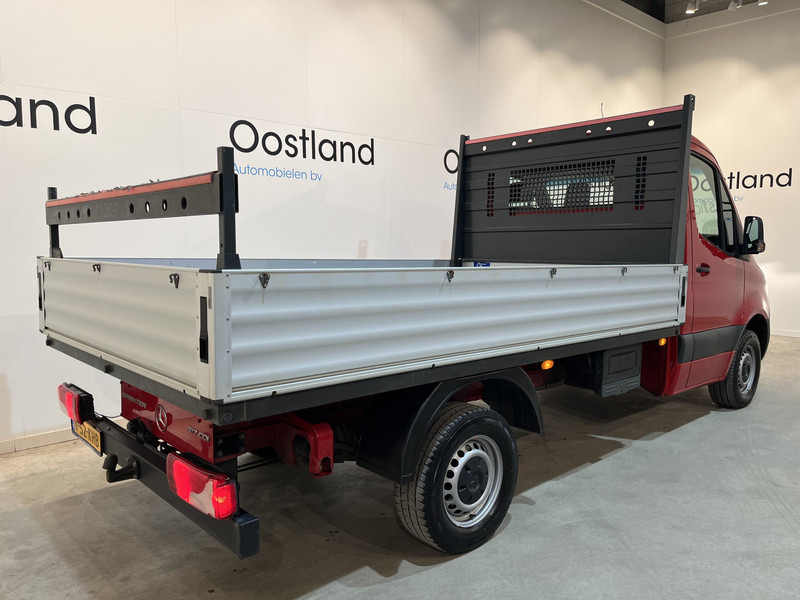 Platós kisteherautó Mercedes-Benz Sprinter 317 CDI L2 RWD Automaat Open Laadbak / Euro 6 / Trekhaak 3500 KG / Airco / Cruise Control / CarPlay / Navigatie / 64.150 KM !! / BPM VRIJ !!: 13 kép.