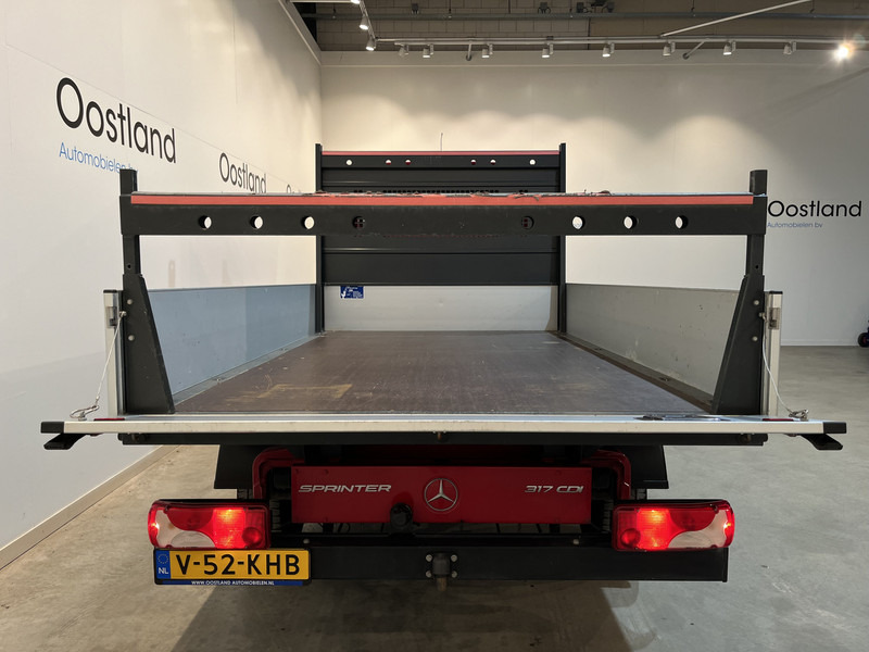 Platós kisteherautó Mercedes-Benz Sprinter 317 CDI L2 RWD Automaat Open Laadbak / Euro 6 / Trekhaak 3500 KG / Airco / Cruise Control / CarPlay / Navigatie / 64.150 KM !! / BPM VRIJ !!: 8 kép.
