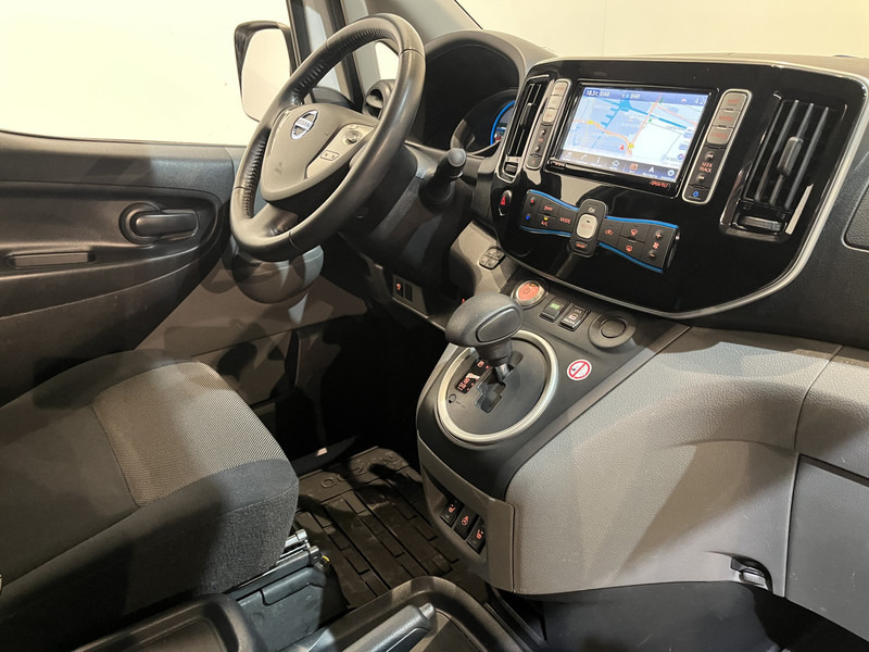 Nissan E-NV200 Business 40 kWh / 100 % Elektrisch / Servicebus / Sortimo Inrichting / Airco / Camera / Navigatie / Cruise Control / 50.000 KM !! - Kis furgon, Elektromos kisteherautó: 4 kép. Nissan E-NV200 Business 40 kWh / 100 % Elektrisch / Servicebus / Sortimo Inrichting / Airco / Camera / Navigatie / Cruise Control / 50.000 KM !! - Kis furgon, Elektromos kisteherautó: 4 kép.