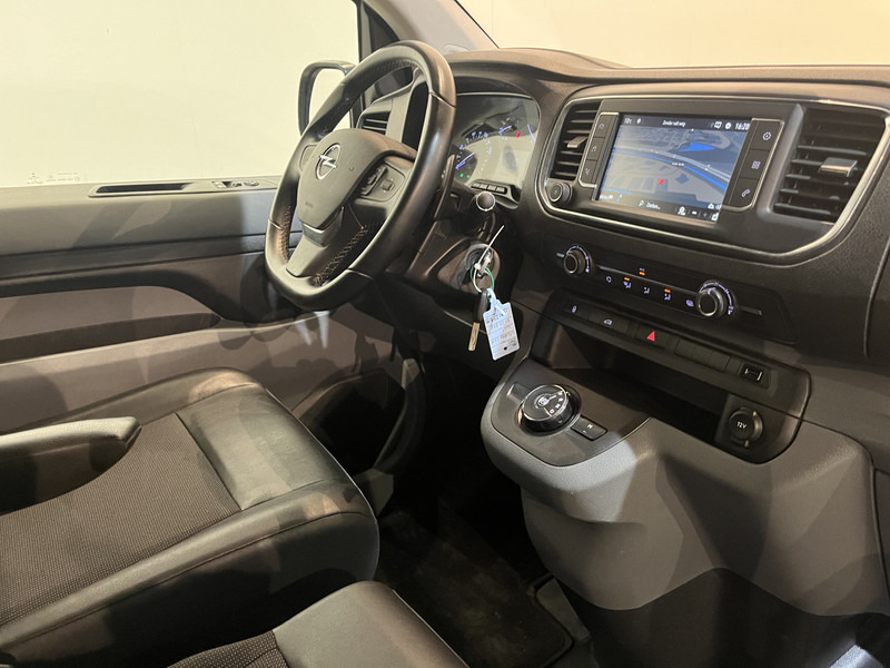Opel Vivaro 2.0 CDTI L2H1 Edition 177 PK Automaat Servicebus / Bott Inrichting / Euro 6 / CarPlay / Airco / Cruise Control / PDC / Navigatie / 3-Zits / / BPM VRIJ !! - Kis furgon: 3 kép. Opel Vivaro 2.0 CDTI L2H1 Edition 177 PK Automaat Servicebus / Bott Inrichting / Euro 6 / CarPlay / Airco / Cruise Control / PDC / Navigatie / 3-Zits / / BPM VRIJ !! - Kis furgon: 3 kép.