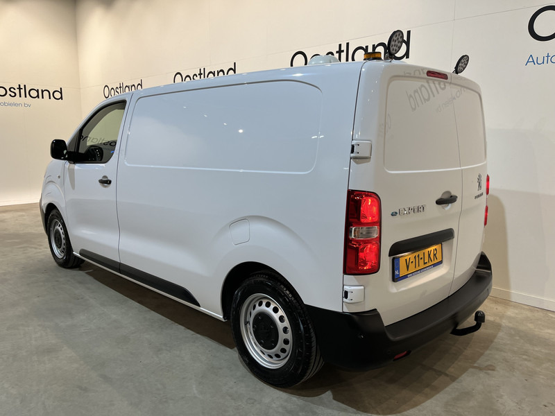 Kis furgon, Elektromos kisteherautó Peugeot e-Expert EV L2 75 kWh Servicebus / Inrichting / 100% Elektrisch / Airco / 220V. / Trekhaak / Camera / Cruise Control / Navigatie / CarPlay / 3-Zits / 1.900 KM !!: 19 kép.