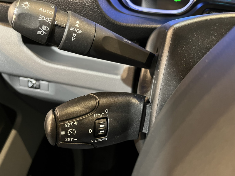 Kis furgon, Elektromos kisteherautó Peugeot e-Expert L2 Premium 75 kWh Servicebus / Van den Born Inrichting / 100% Elektrisch / Airco / Camera / Cruise Control / Navigatie / CarPlay / 12.400 KM !!: 12 kép.