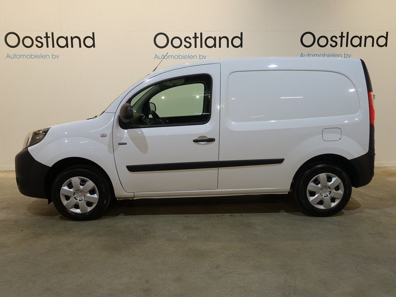Renault Kangoo Z.E. 33 KwH (ex. accu) / Airco / Schuifdeur / PDC / 11.700 KM !! / BPM VRIJ !! - Kis furgon, Elektromos kisteherautó: 2 kép. Renault Kangoo Z.E. 33 KwH (ex. accu) / Airco / Schuifdeur / PDC / 11.700 KM !! / BPM VRIJ !! - Kis furgon, Elektromos kisteherautó: 2 kép.