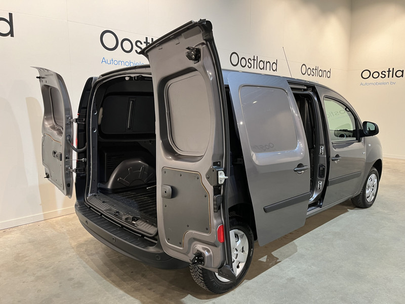 Renault Kangoo Z.E. Maxi Incl. Accu 33 KWH Automaat / 100% Elektrisch / Airco / PDC / 32.900 KM !! / BPM VRIJ !! - Kis furgon, Elektromos kisteherautó: 2 kép. Renault Kangoo Z.E. Maxi Incl. Accu 33 KWH Automaat / 100% Elektrisch / Airco / PDC / 32.900 KM !! / BPM VRIJ !! - Kis furgon, Elektromos kisteherautó: 2 kép.