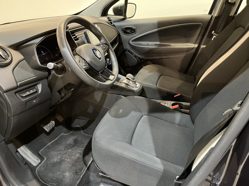 Renault ZOE R110 Life 52 kWh (Incl. Accu) / CarPlay / Airco / Cruise Control / 34.000 KM !! Prijs ex BTW € 11.530,- - Hatchback: 4 kép. Renault ZOE R110 Life 52 kWh (Incl. Accu) / CarPlay / Airco / Cruise Control / 34.000 KM !! Prijs ex BTW € 11.530,- - Hatchback: 4 kép.
