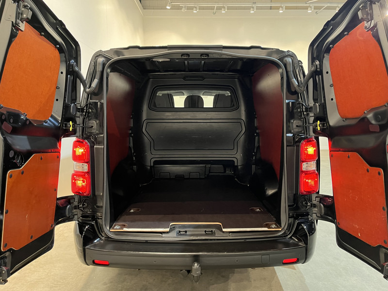 Toyota ProAce Worker 2.0 D-4D Creator Long 123 PK L3 DC Dubbel Cabine / Euro 6 / Airco / Cruise Control / Camera / Trekhaak / Navigatie / BPM VRIJ !! - Kis furgon, Duplakabinos kisteherautó: 5 kép. Toyota ProAce Worker 2.0 D-4D Creator Long 123 PK L3 DC Dubbel Cabine / Euro 6 / Airco / Cruise Control / Camera / Trekhaak / Navigatie / BPM VRIJ !! - Kis furgon, Duplakabinos kisteherautó: 5 kép.