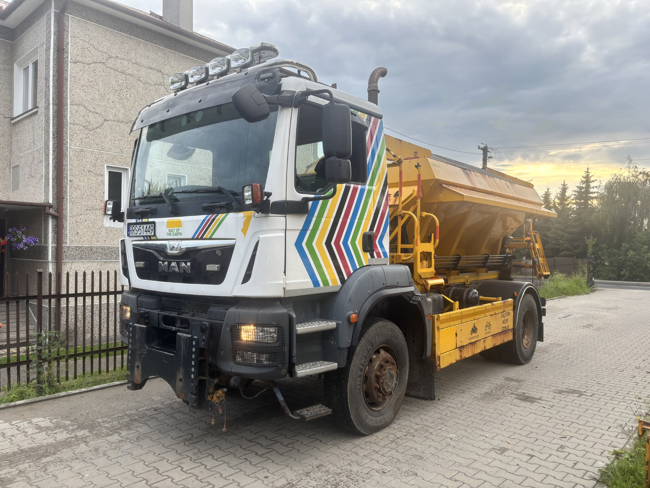 MAN TGM 18.290 4X4 BB GRITTER/SPREADER/PLOUGH - Hóeltakarító gép: 2 kép. MAN TGM 18.290 4X4 BB GRITTER/SPREADER/PLOUGH - Hóeltakarító gép: 2 kép.