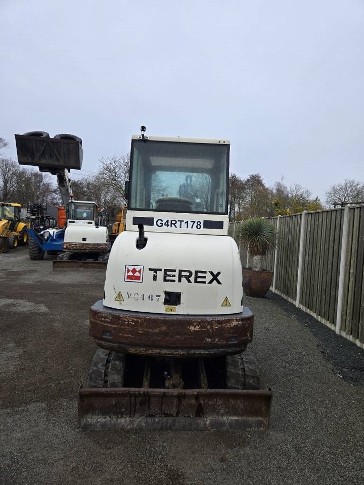 Terex TC 35 - Minikotró: 3 kép. Terex TC 35 - Minikotró: 3 kép.