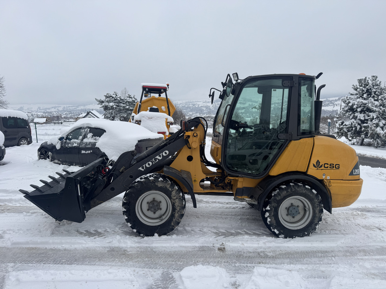 Volvo L20B L20 5t low mth - Gumikerekes homlokrakodó: 1 kép. Volvo L20B L20 5t low mth - Gumikerekes homlokrakodó: 1 kép.